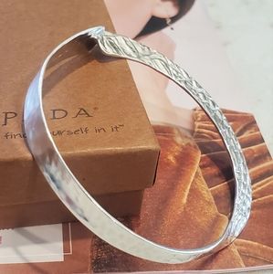 Silpada Rattlesnake Bangle